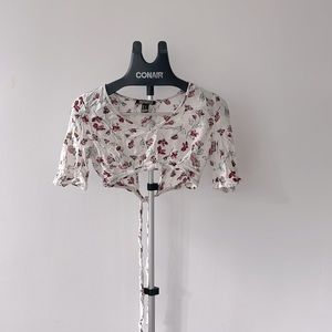 Crop top and shorts floral beach set